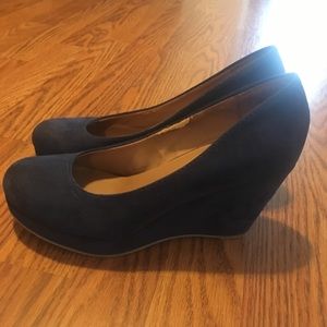 Navy blue Nine West pumps size 7